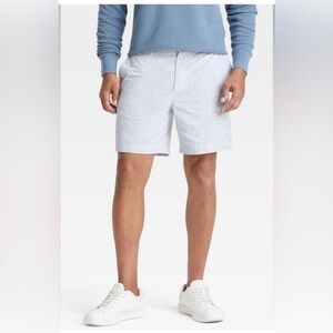 Men's Light Gray Shorts 7” Inseam 30W